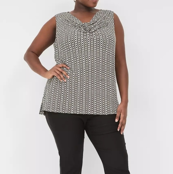 LANE BRYANT Women's Drape Neck Sleeveless Blouse Tunic Size 14/16 Lightweight - Picture 2 of 13